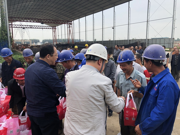 廊橋慰問.jpg